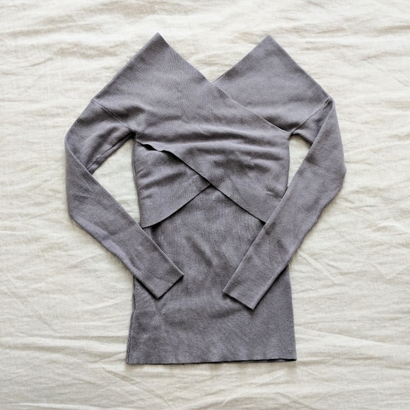 Sweaters - V-Neck Bandage Sweater Gray sz XS